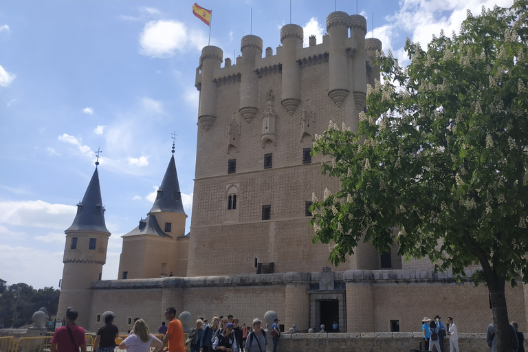 Madrid: Day Trip to Toledo and Segovia with Optional Alcazar Guided Tour to Toledo and Segovia without Alcazar visit