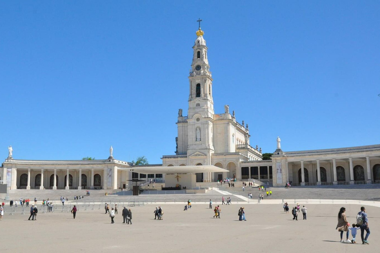 Lizbona: Prywatny transfer do Porto z Aveiro i Fatima Tour