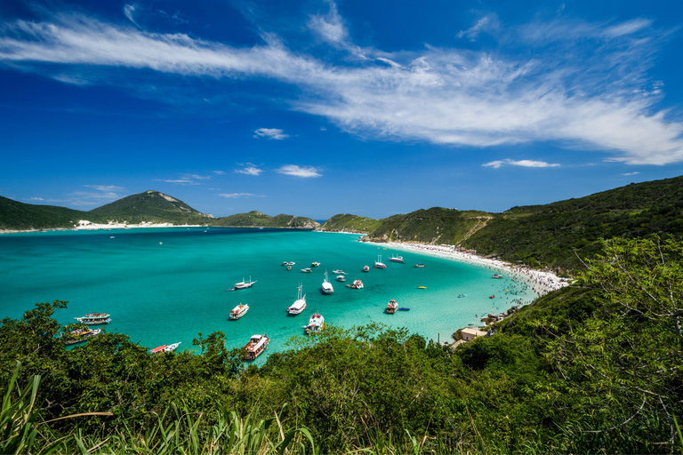 Depuis Búzios : Arraial do Cabo avec tour en bateau et déjeuner barbecue