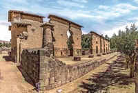 De Cusco, bus touristique d'une journée à Puno avec des visites guidées - Housity