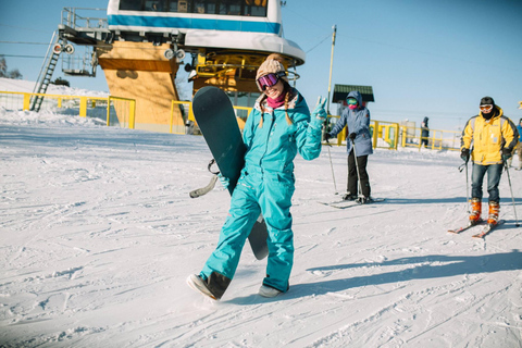 Verken Winter Wonderland: Een eendaags avontuur in Tsaghkadzor!