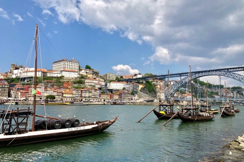 Porto: piesza wycieczka z przewodnikiem po mieście i degustacje wina portoPiesza wycieczka i wino porto