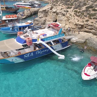 From Malta: Three Islands Swimming and Sightseeing Boat Tour