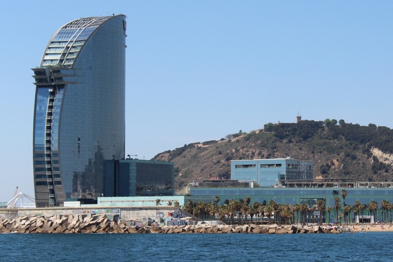 Barcelona: Stadtrundgang und BootsfahrtGeführte Tour auf Englisch