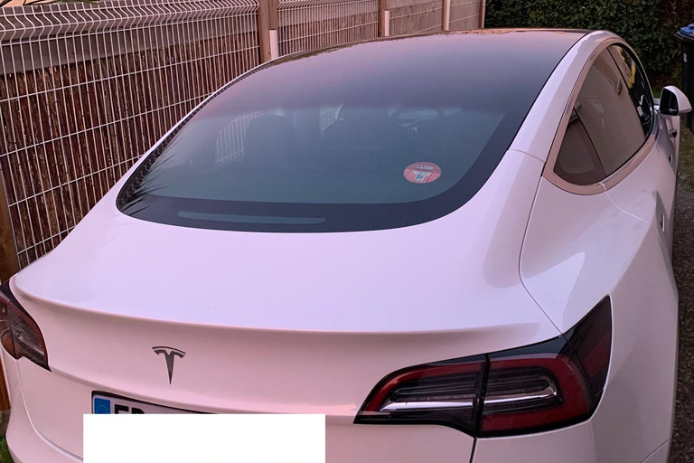 Transfert Saint Nazaire vers Aéroport de Nantes NTE en Tesla