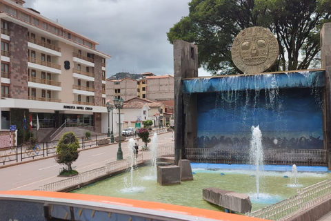 Cusco: Tour panoramico della città a bordo di un bus scoperto