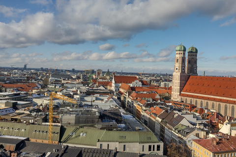 Munich: Bavarian Beer Walking Tour with Samples & Food