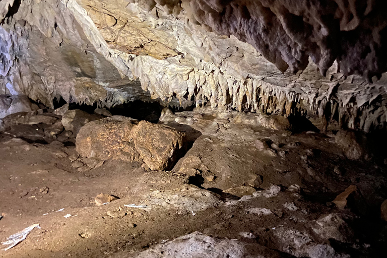 Van Tirana: Pellumbas-grot en wandeltocht Erzeni Canyon