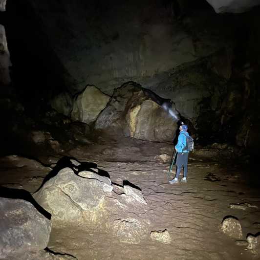 Da Tirana: tour escursionistico della grotta di Pellumbas e del canyon di Erzeni