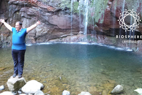 Madeira: Fontane di Rabaçal 25 Passeggiata di Levada e Cabo GirãoRabaçal: passerella e sentiero Levada das 25 Fontes