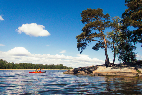 Stockholm: excursion en kayak privée dans l'archipel pour les familles