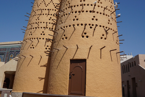 Visita cultural a Katara con crucero en dhow árabeDoha: Tour Cultural Privado de Katara