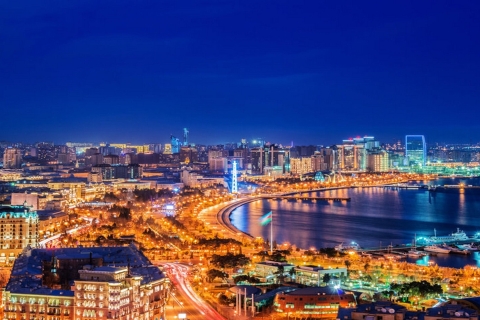 Niesamowita wycieczka panoramiczna Baku NightsWycieczka panoramiczna z kolacją