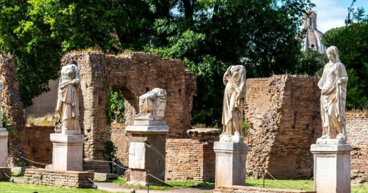 Rome: Women of Ancient Rome Walking Tour & Colosseum | GetYourGuide