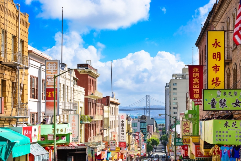 San Francisco : le jeu du chat guerrier Chinatown CitySan Francisco : le jeu d'exploration du quartier chinois du chat guerrier