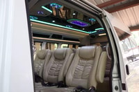 Contratación de minivan de chiang mai con conductor de habla inglesa - Housity