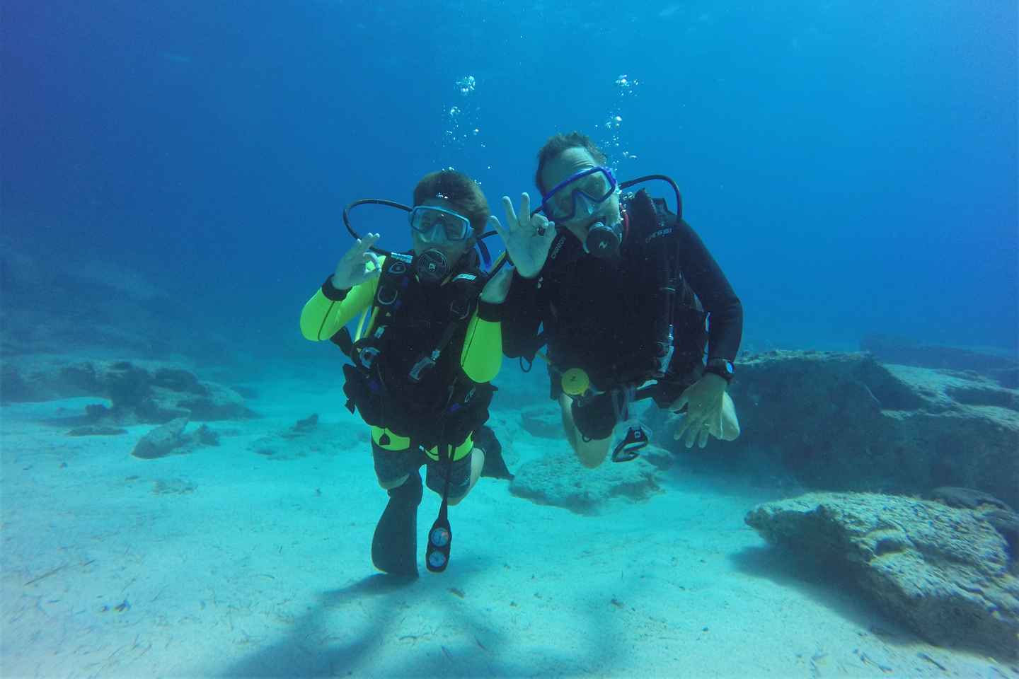 Cipro: Lezione e Immersione Subacquea con Transfer