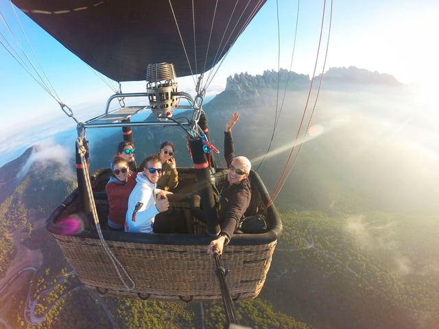 Barcelona: Experiencia en Globo y Monasterio de Montserrat