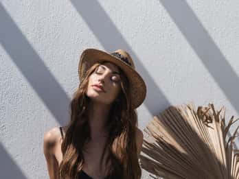 Mykonos: Guided City Walking Tour with Photoshoot