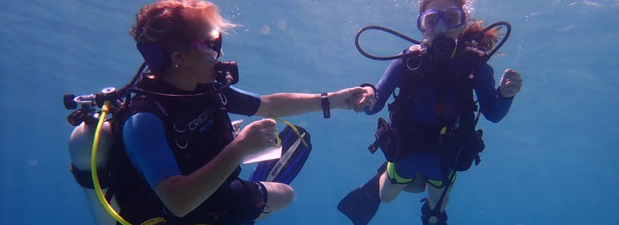 Protaras : Cours de plongée au bubblemaker et plongée à 2 mètres