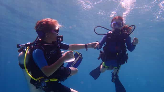 Protaras: Bubblemaker Diving Course & 2-Meter Dive