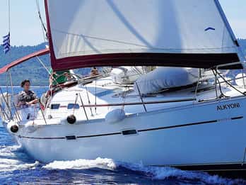 Halkidiki: 7 Hours Private Cruise with Sailing Boat