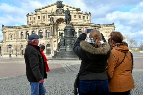 Dresde : promenade guidée dans la ville avec une tasse de caféDresde : visite historique à pied en allemand avec café