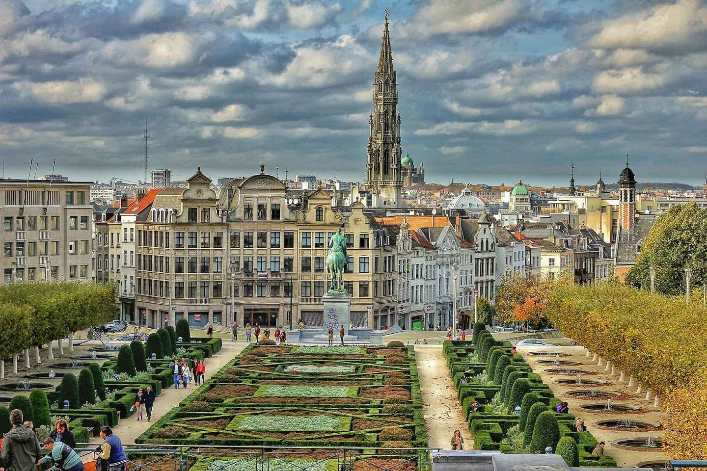 Brussels: Guided Walking Tour with Optional Beer Tasting
