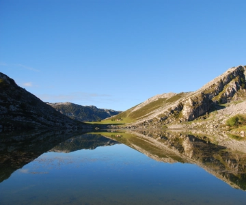 From Oviedo: Covadonga, Cangas de Onís, and Lastres Tour