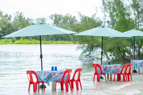 Trou d'Eau Douce: CataSpeed Cruise to Ile aux Cerfs PRIVATE TOUR