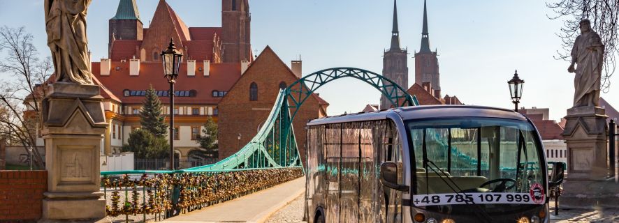 Wroclaw: Small Group Guided e-Car Tour