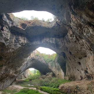 Sofia: Lovech, jaskinia Devetashka i wodospady Krushuna