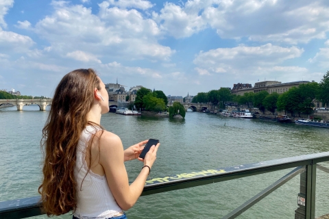 Parijs: Seine & Notre-Dame Zelfgeleide Tour & VR-ervaring