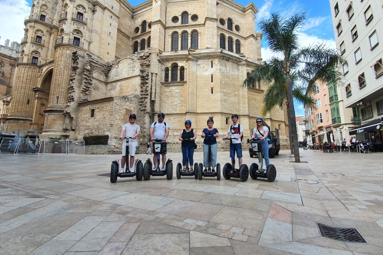 Malaga: wycieczka segwayem i skuterem po parku, porcie i zamku1,5-godzinna wycieczka