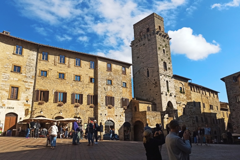 Florence: dégustation de vins de San Gimignano et Chianti avec déjeunerVisite privée du Chianti et de San Gimignano avec déjeuner et dégustation