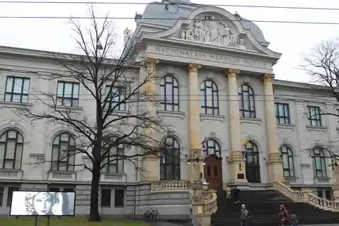 Riga: Lettisches Kunstmuseum, Abendessen und Schwarzbalsamverkostung
