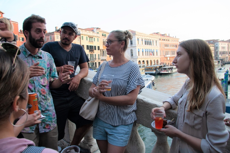 Venedig: Lokale Geheimnisse von Venedig Tapas & Wein Walking TourStandard Option