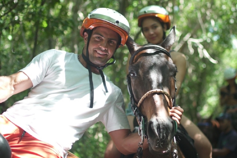 Punta Cana: Pływanie z końmi z przewodnikiem konnym