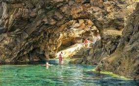 Funchal: Discover the Natural Beauty of Porto Moniz & Seixal