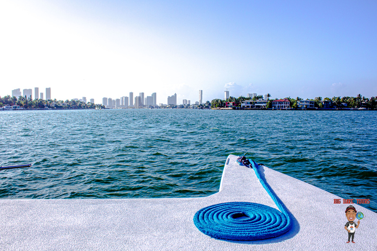 Miami: Avontuurlijke cruise met jetski, tubing en drankjesTour met gas- en jachthavenkosten