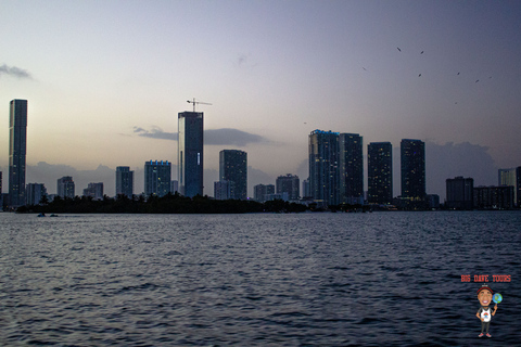 Miami: Avontuurlijke cruise met jetski, tubing en drankjesTour met gas- en jachthavenkosten