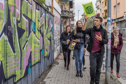 Sofia: begeleide straatkunst en verbluffende graffiti-wandeltochtSofia: verbluffende straatkunst en begeleide graffiti-wandeltocht