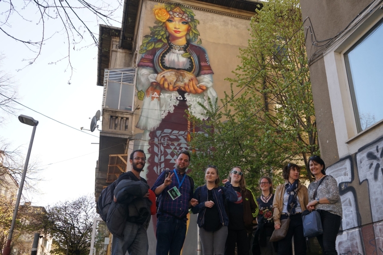 Sofia: visite guidée à pied d'art de rue et de superbes graffitisSofia: superbe visite à pied de l'art de la rue et des graffitis guidés