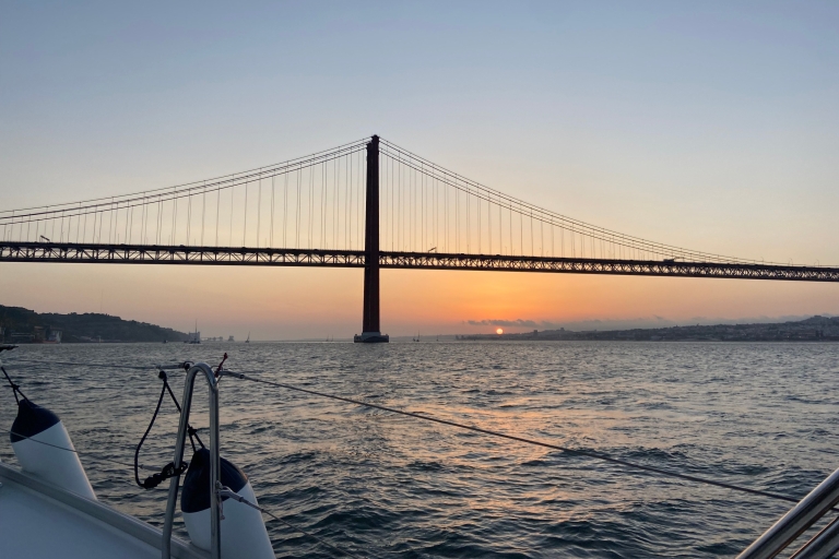 Lissabon: Tagus Fluss Segelboot StadtrundfahrtTour bei Sonnenuntergang