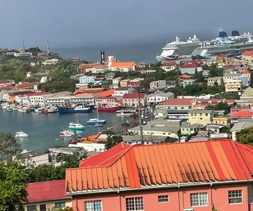 Grenada: Half-Day Island Tour with Waterfall Swim Stop