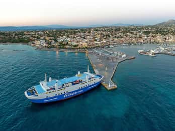 Athens: Ferry Boat Ticket to/from Aegina Island
