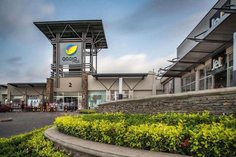 Accra: Instagrammable Nightlife Tour with a welcome drink Accra Tour: 1 Welcome Drink, 360° Skybar Views, & Shopping