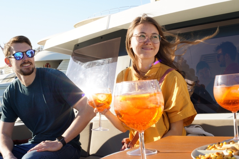 Barcelona: Prywatne doświadczenie żeglarskie z przekąskami i napojami