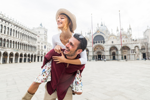 Da Milano: Tour di un giorno a Venezia e Verona in treno