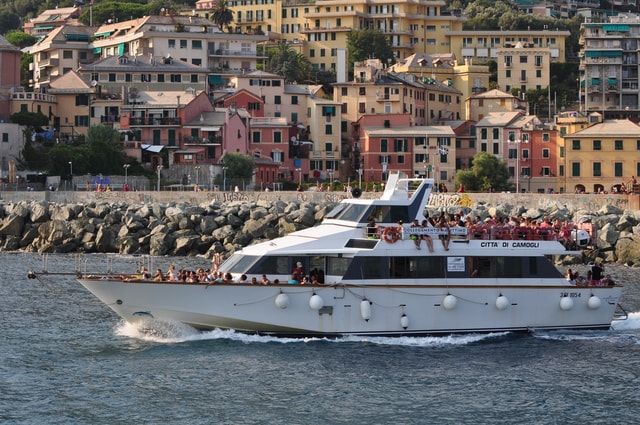 Visit From Genoa Camogli Day Trip by Ferry in Génova